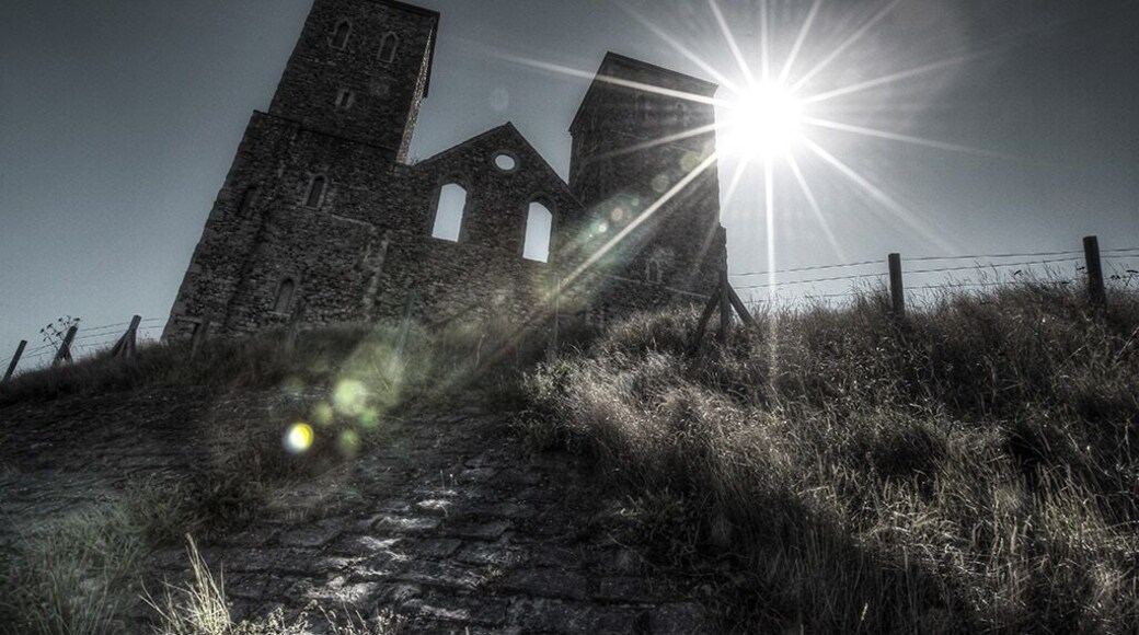 June 2010
Reculver Abbey on the North Coast of Kent. Situated on the seafront, the ruins of the abbey command great views across the sea.