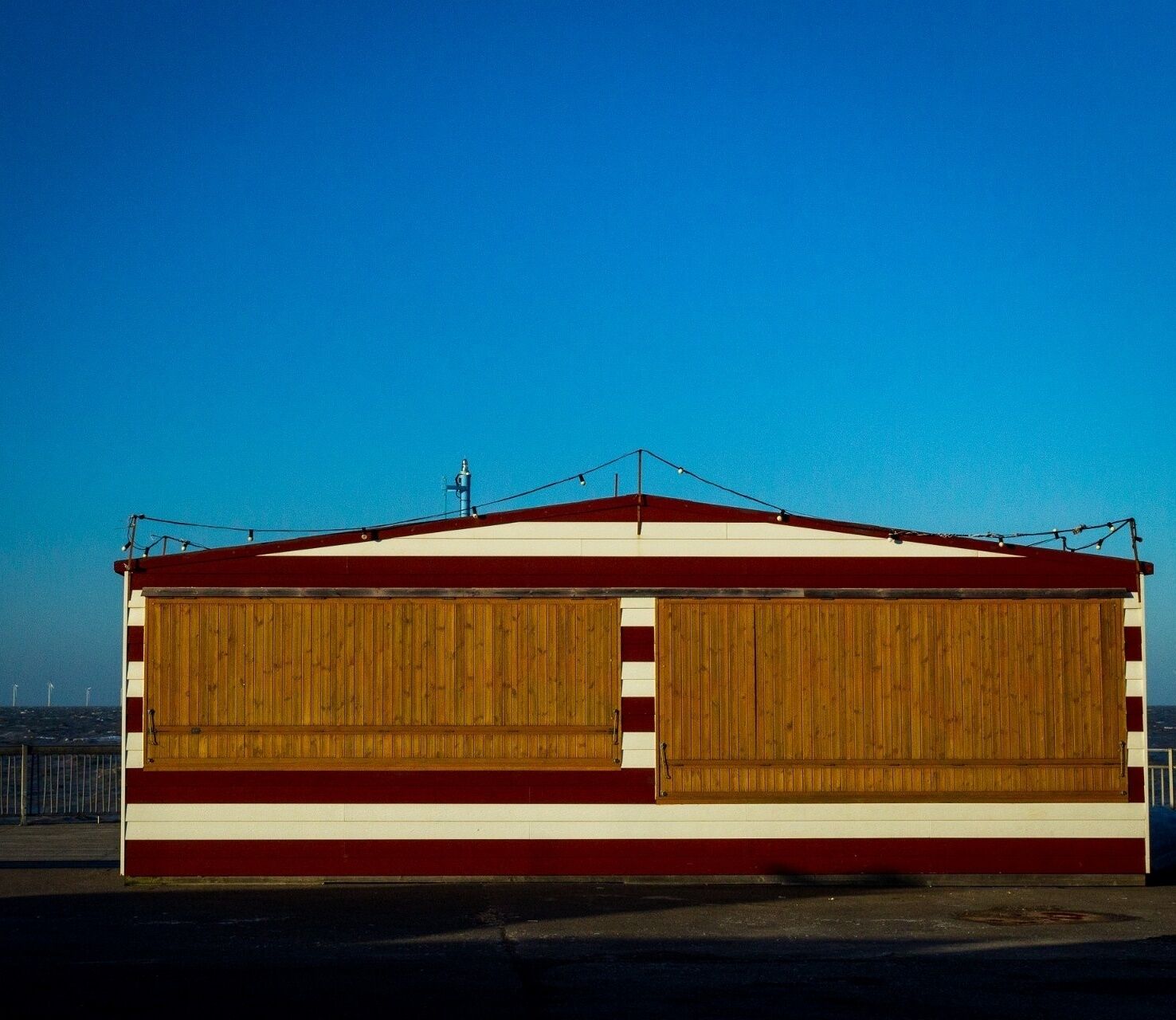 End of the pier in winter