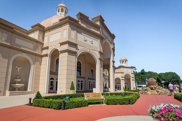 Sight and Sound Theatre