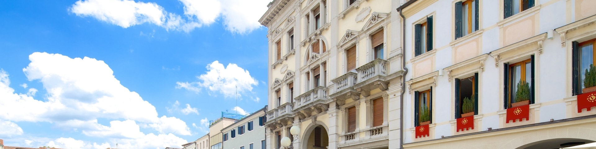 Ferretto Square which includes a square or plaza, outdoor eating and cafe lifestyle