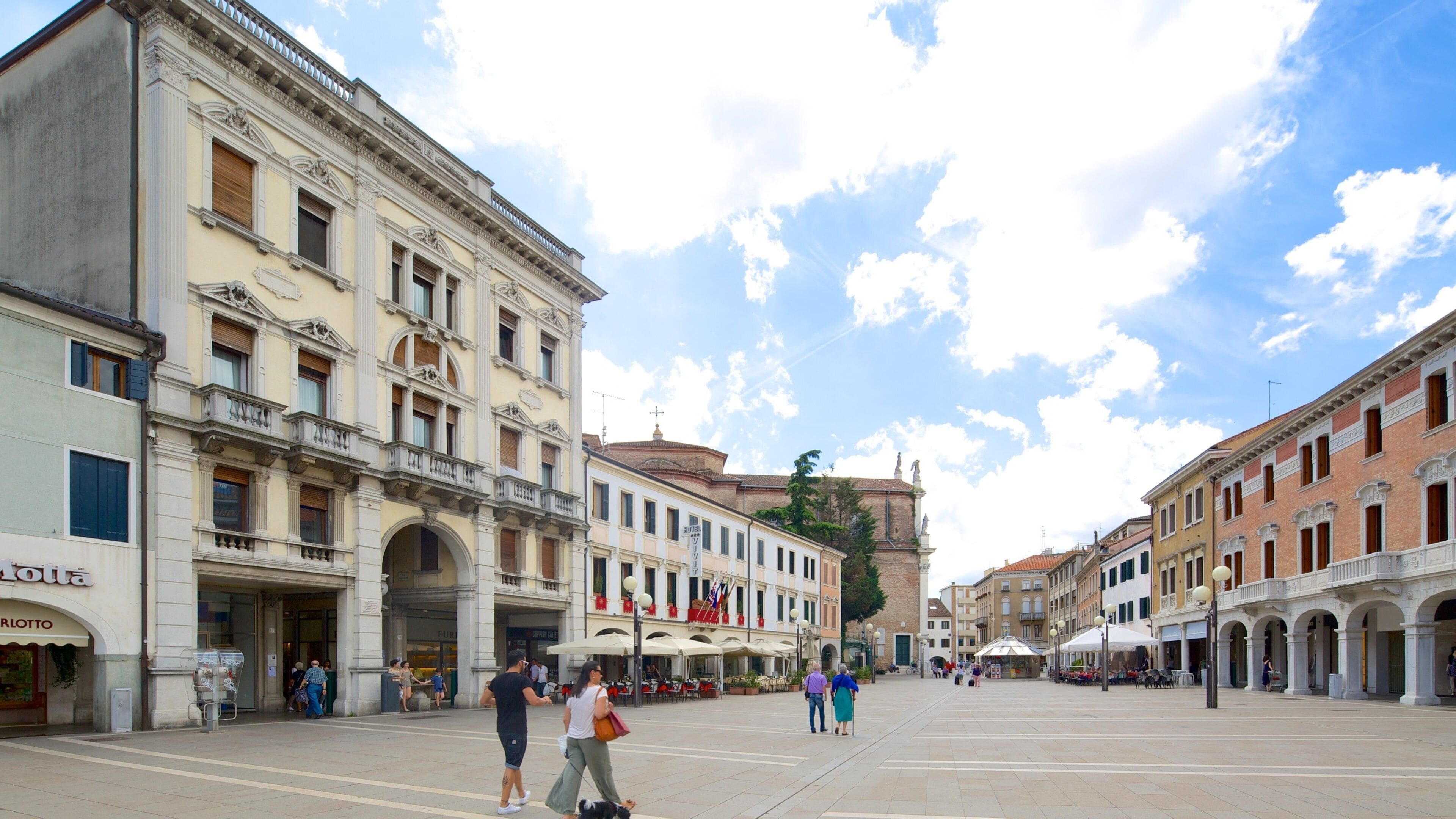 Piazza Ferretto which includes street scenes and a square or plaza