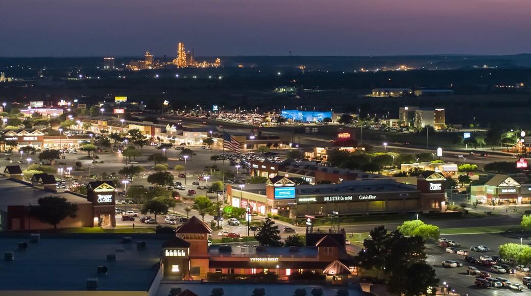 Trung tâm Thương mại San Marcos Premium Outlets