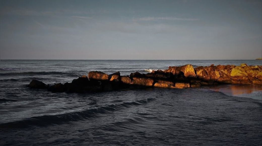 Lungomare Federico II di Svevia, 25, 93012 Gela CL, Italy