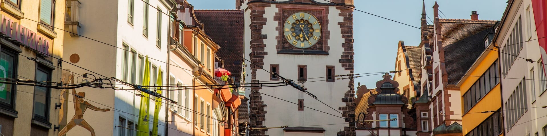 Martinstor Gate featuring a city and heritage elements