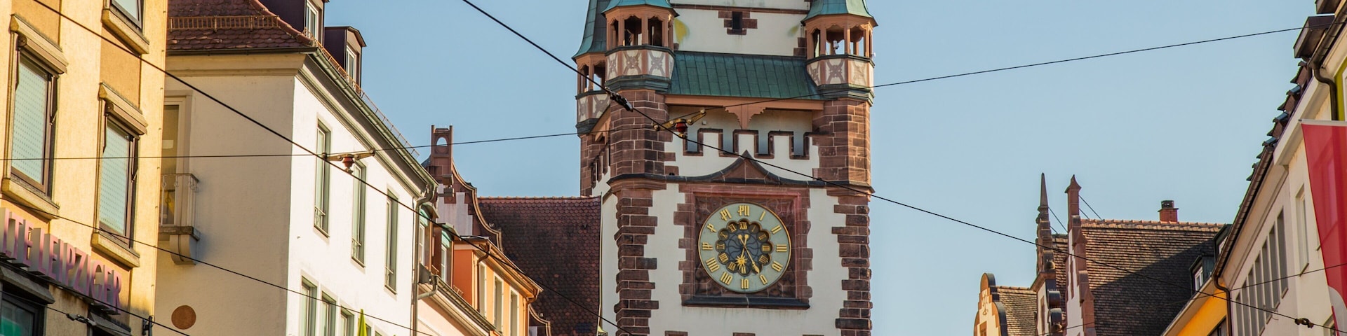 Martinstor Gate featuring a city and heritage elements