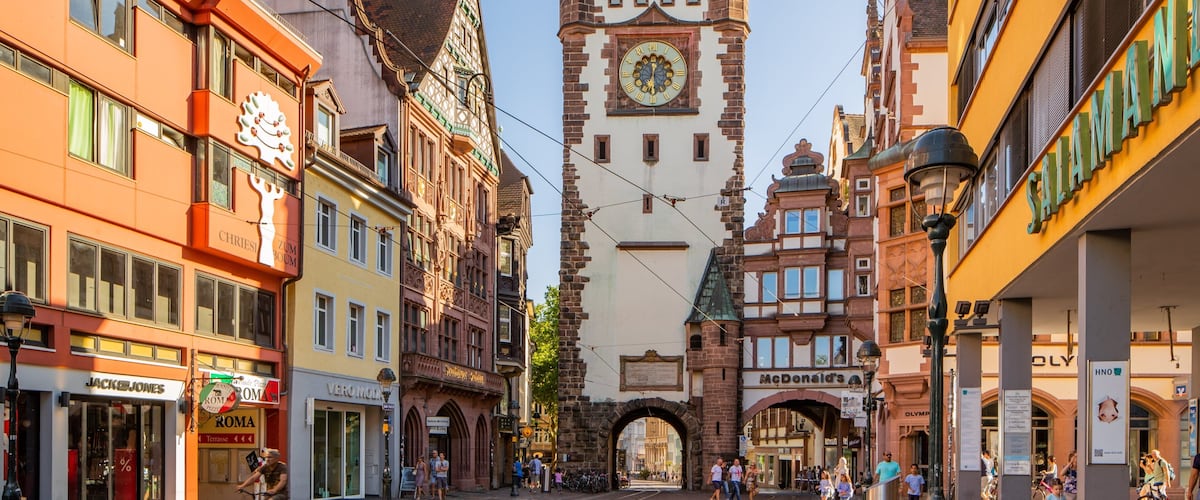 Martinstor Gate which includes heritage elements and a city