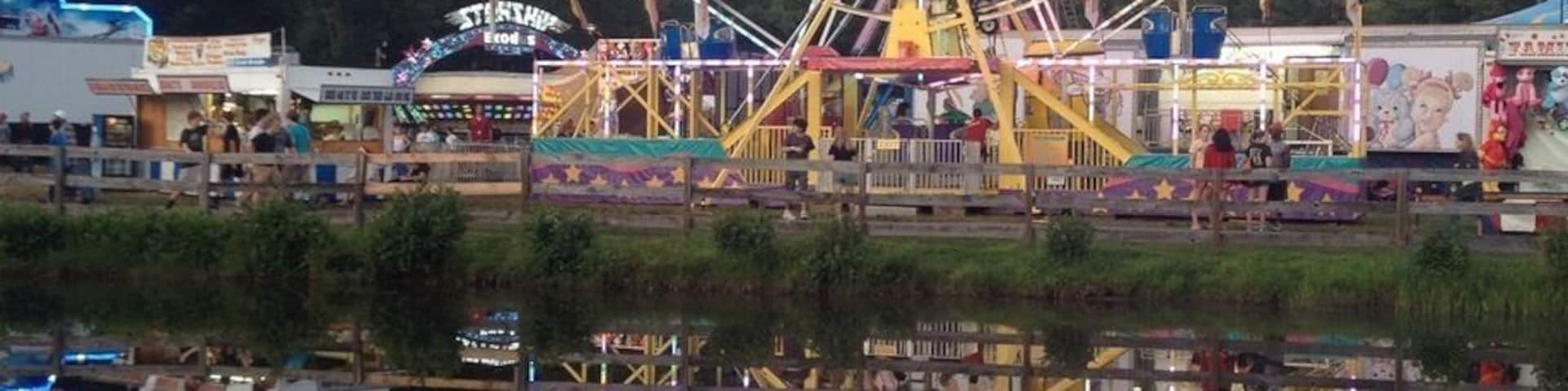 caught a moment of dreamy light at the fair - open this weekend. fried dough, racing piglets and tractor pull ...