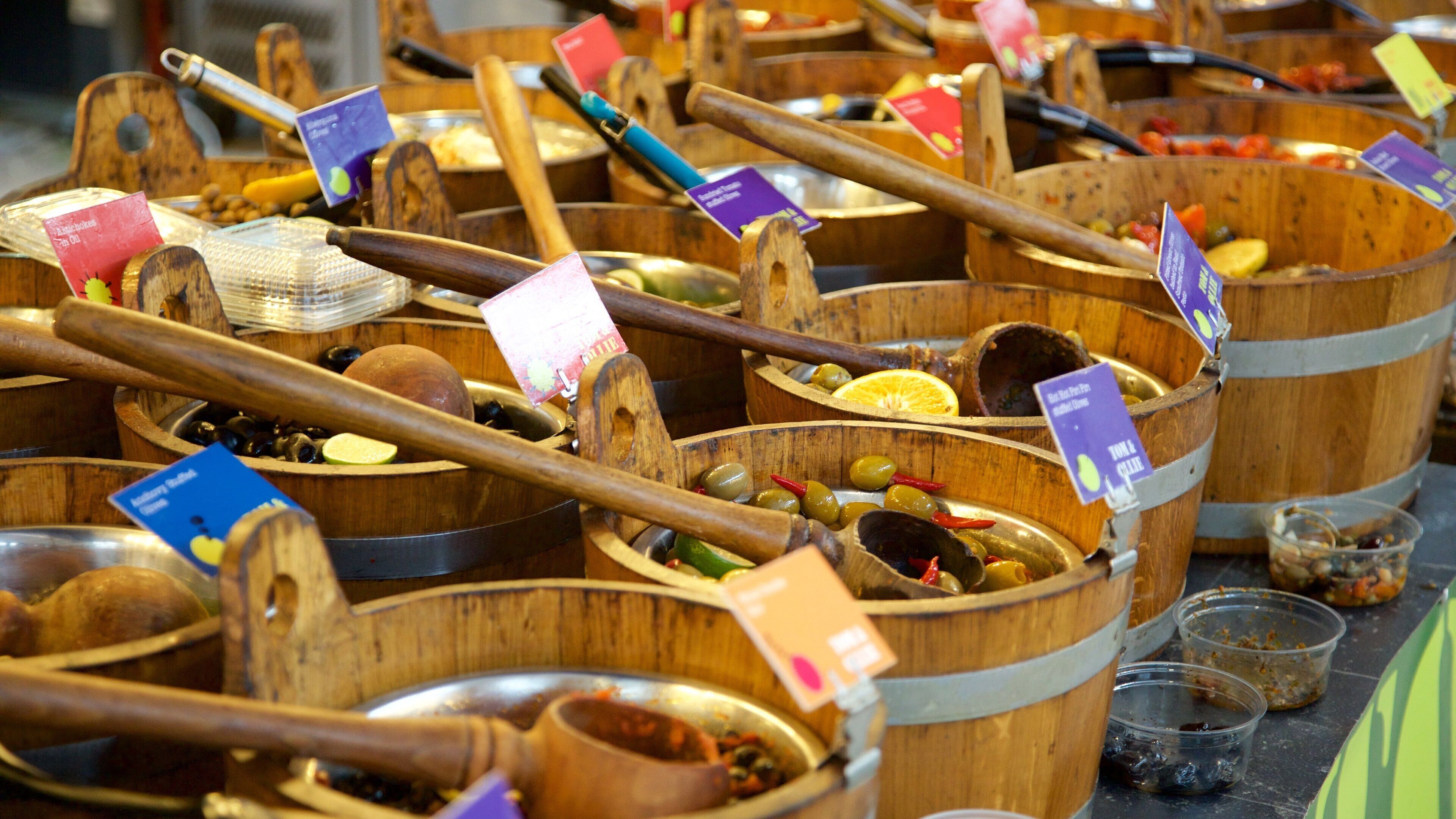 St. George\'s Market featuring food and markets