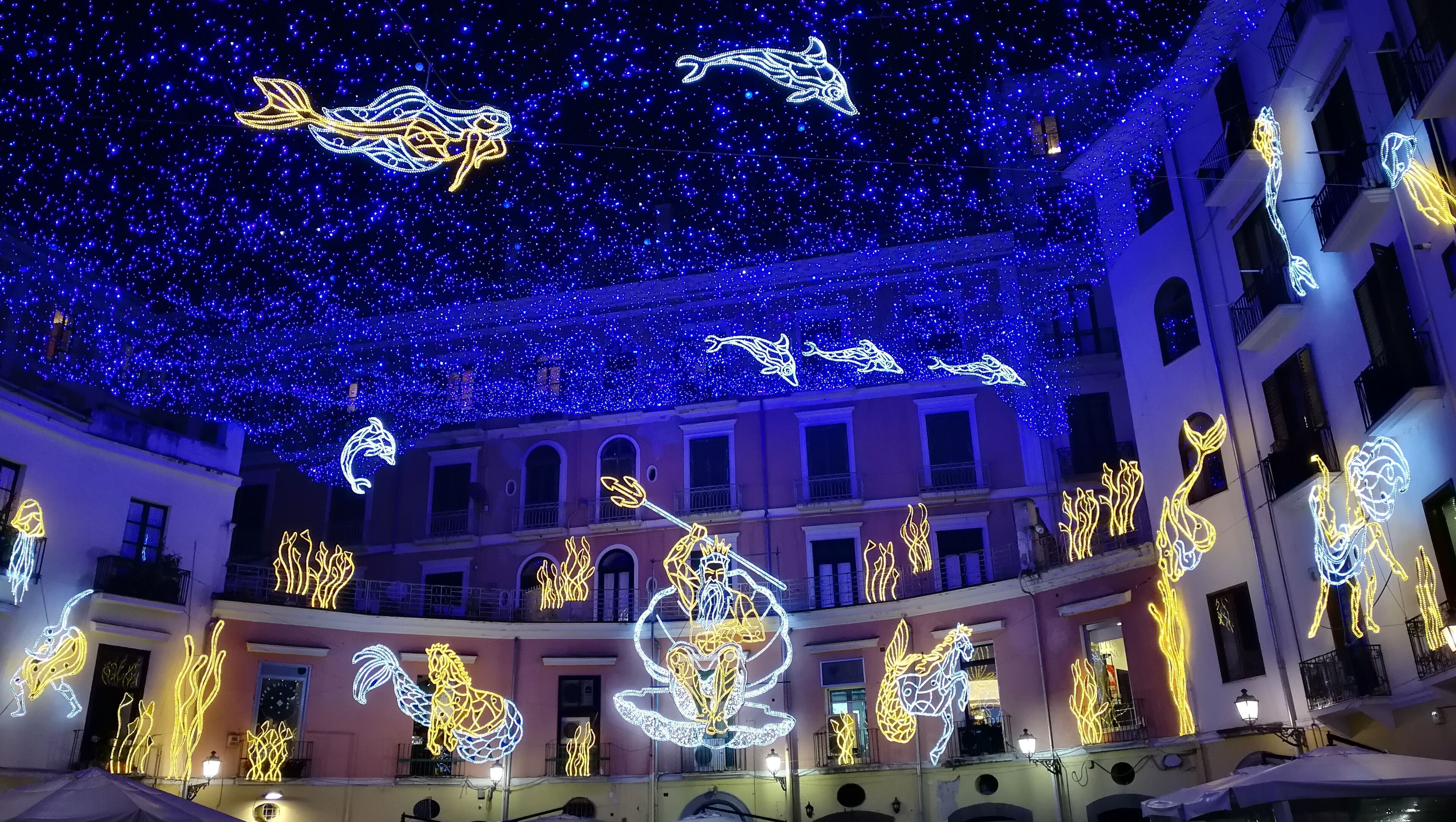 Luci d&#x27;Artista a Salerno, Piazza Flavio Gioia (Edizione 2017/18)