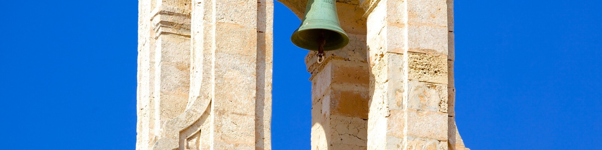 Palácio de Selmun caracterizando arquitetura de patrimônio e um castelo