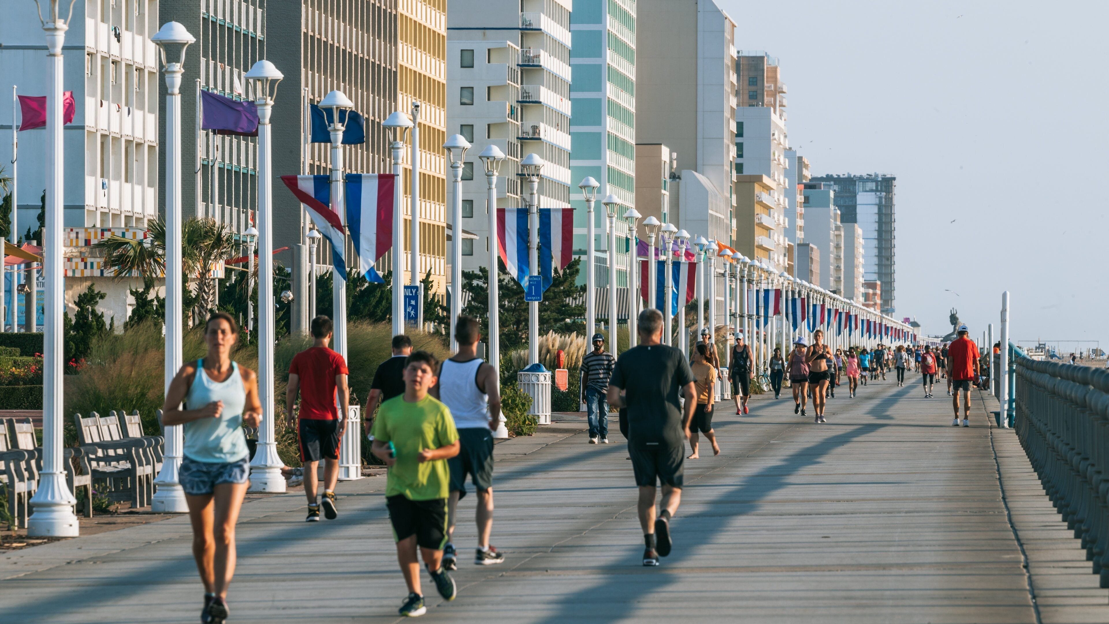 Virginia Beach Boardwalk which includes street scenes