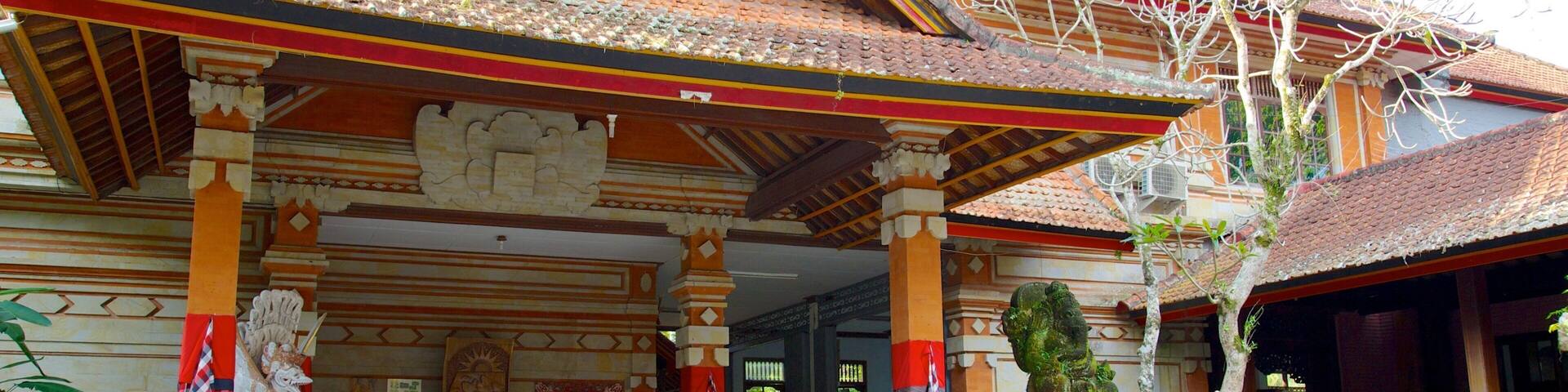 ネカ美術館 どの含み 宗教的要素 と 寺院あるいは礼拝所