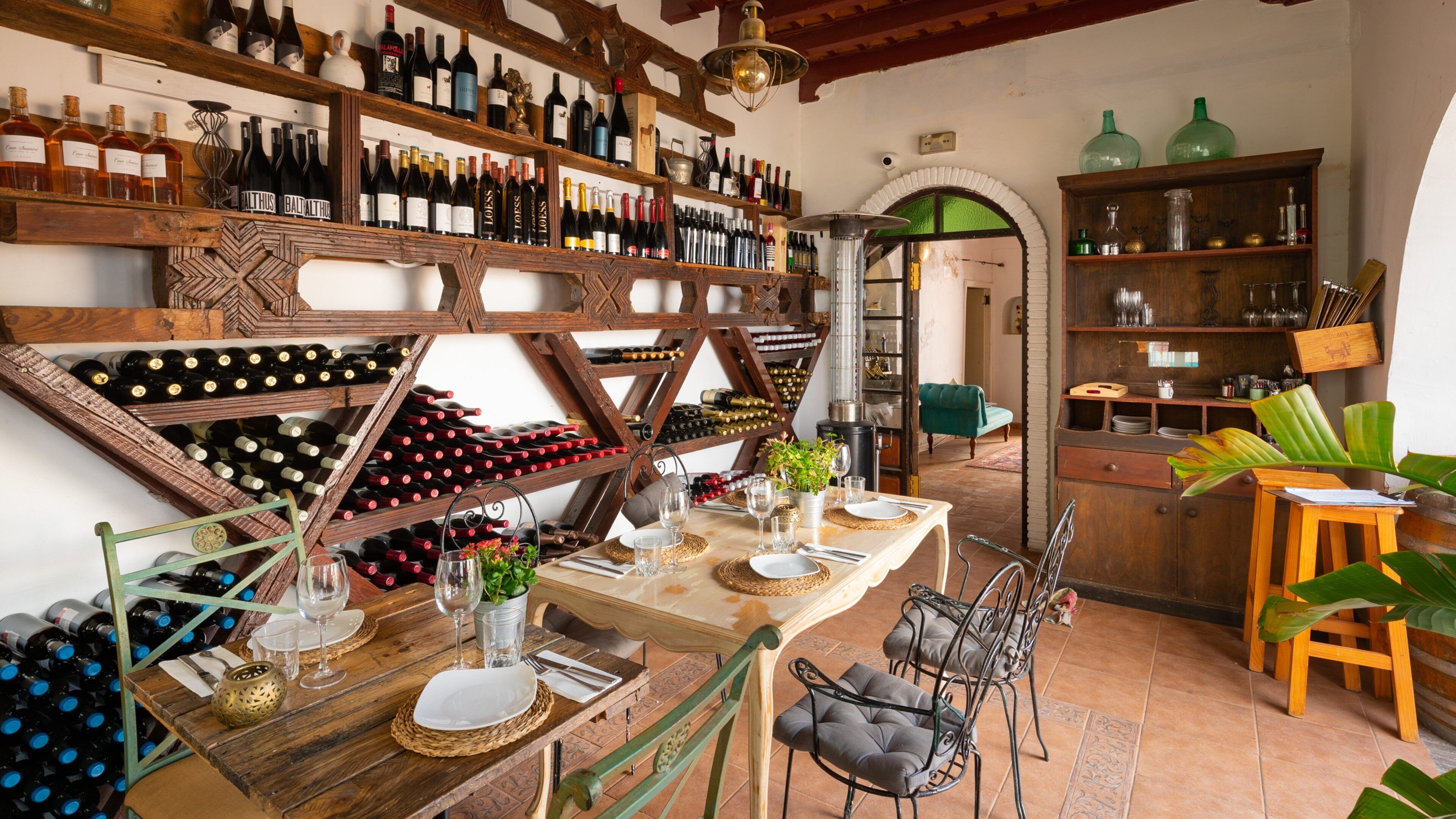 Marbella Old Town featuring cafe scenes and interior views