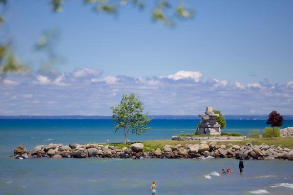 Parque Sunset Point mostrando vistas de una costa