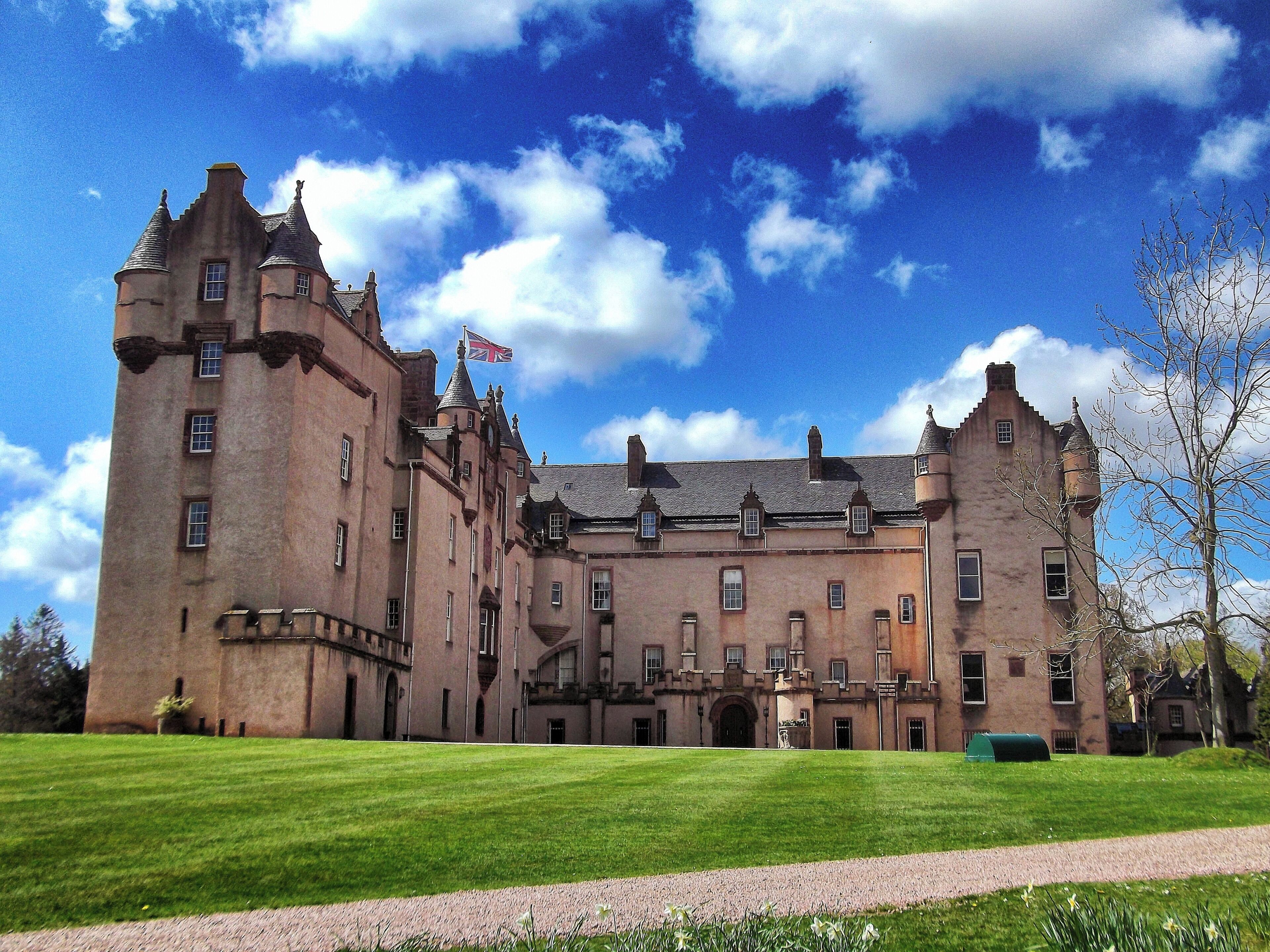 This is a photo of listed building number