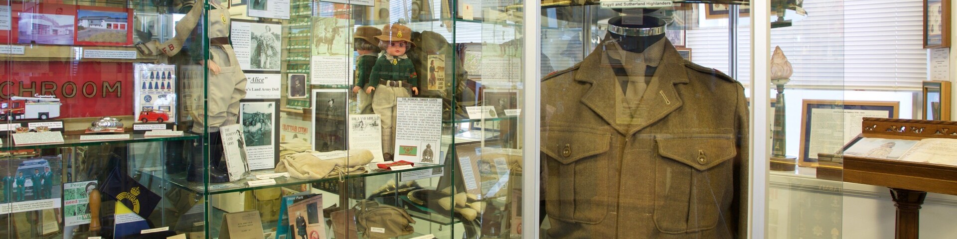 Museo de la guerra y la paz de Oban mostrando elementos patrimoniales