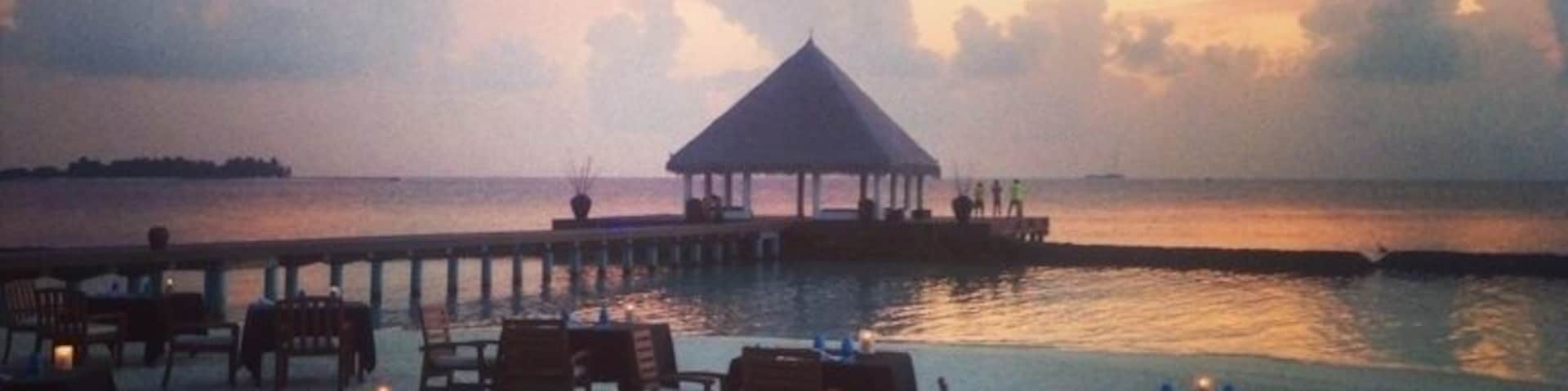 #paradise #island #beach #maldives #sea #sunset #holiday #romantic #dinner