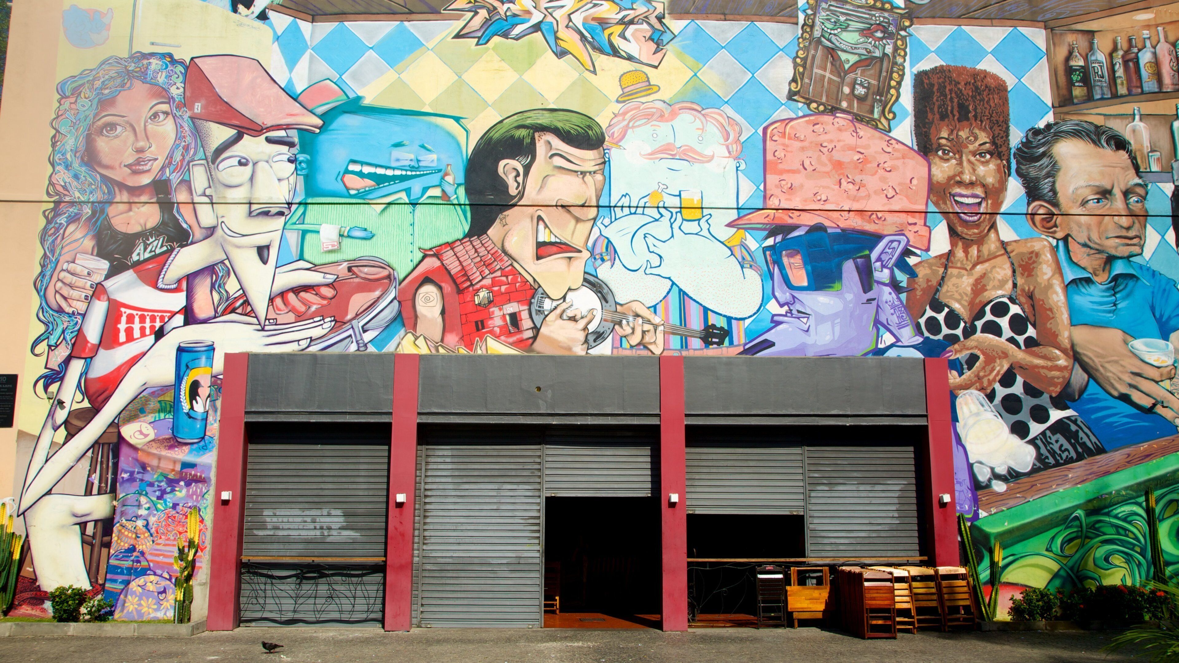 Lapa featuring outdoor art