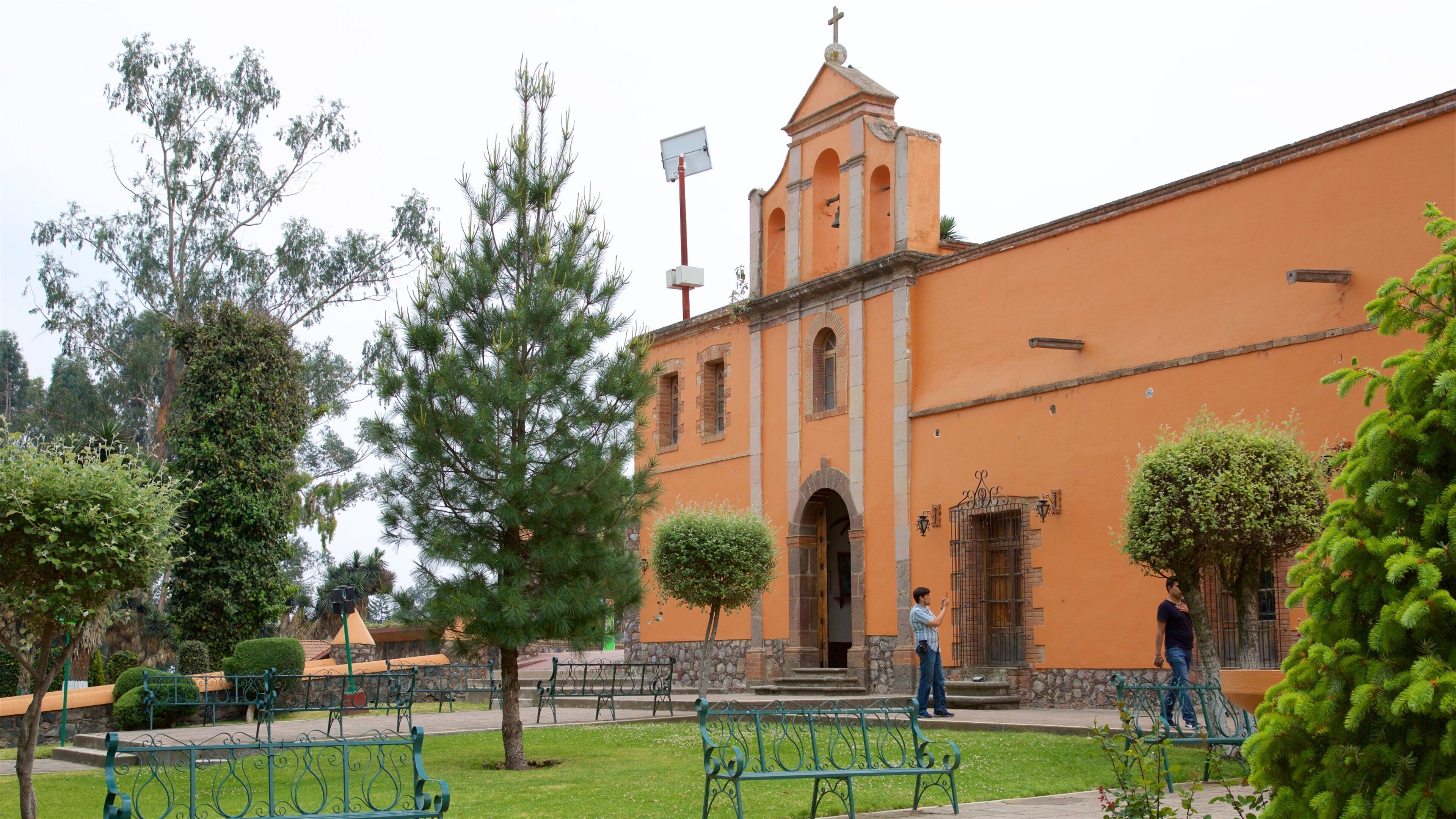 Zacango Zoo which includes a square or plaza, a church or cathedral and heritage architecture