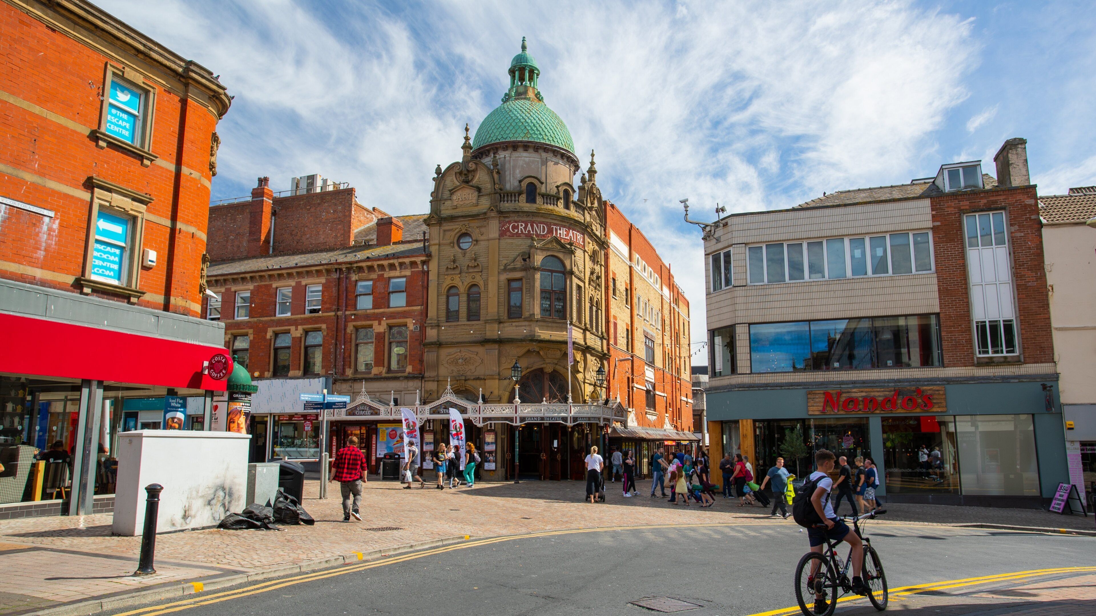 Blackpool showing heritage elements