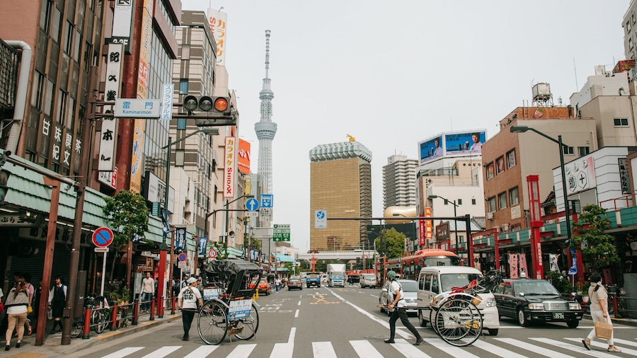 Tokyo Skytree featuring street scenes and a city