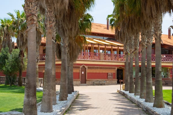 Playa Serena Golf Course which includes a garden
