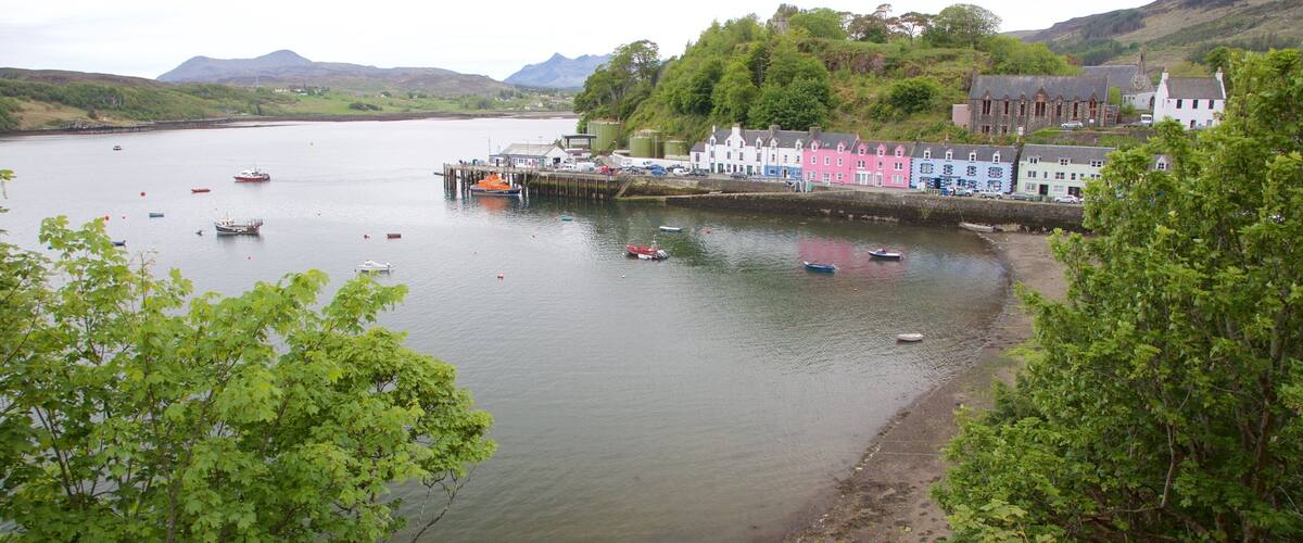 Portree Harbour showing a bay or harbor, boating and a lake or waterhole