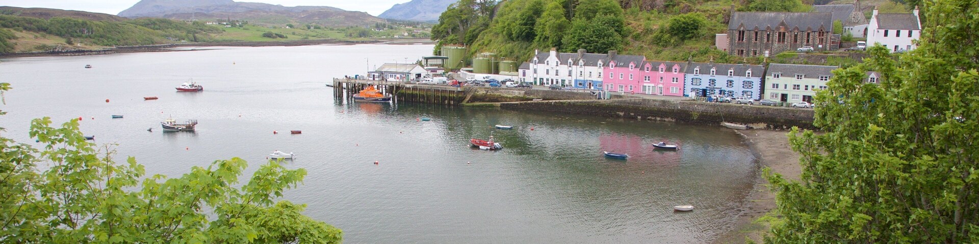 Portree Harbour showing a bay or harbor, boating and a lake or waterhole