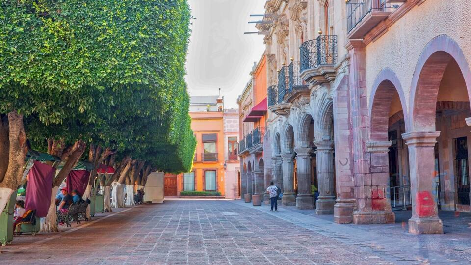 Plaza de Armas in Gueretaro, Mexico is a beautifully well-preserved plaza of Spanish architecture dating back 500 years. Well worth the visit.