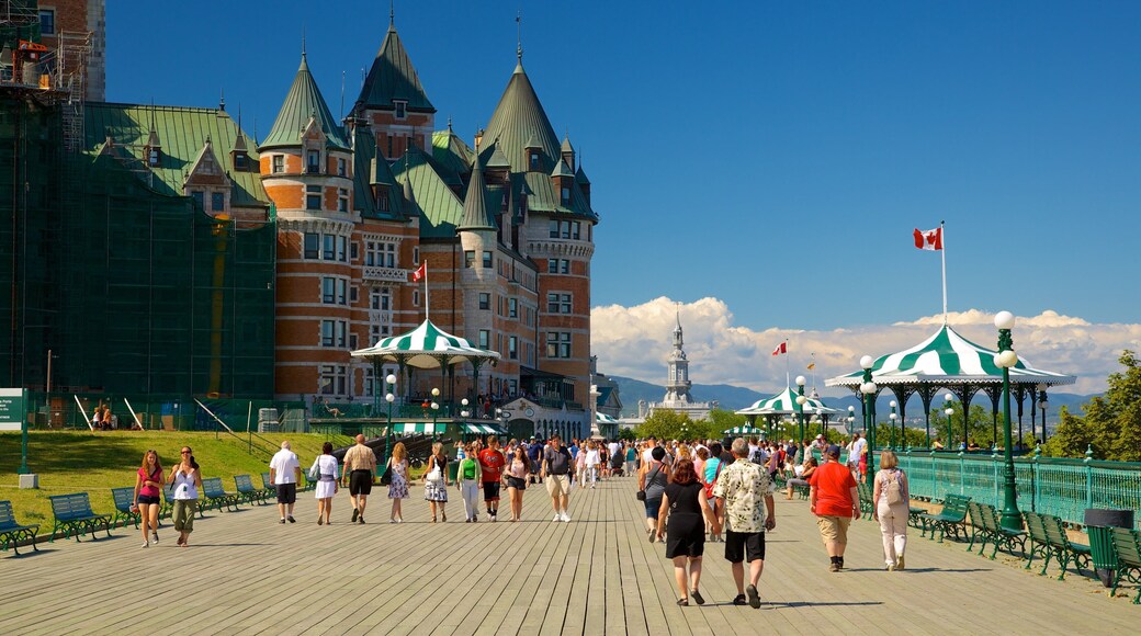 Dufferin Terrace which includes heritage architecture, a city and a castle