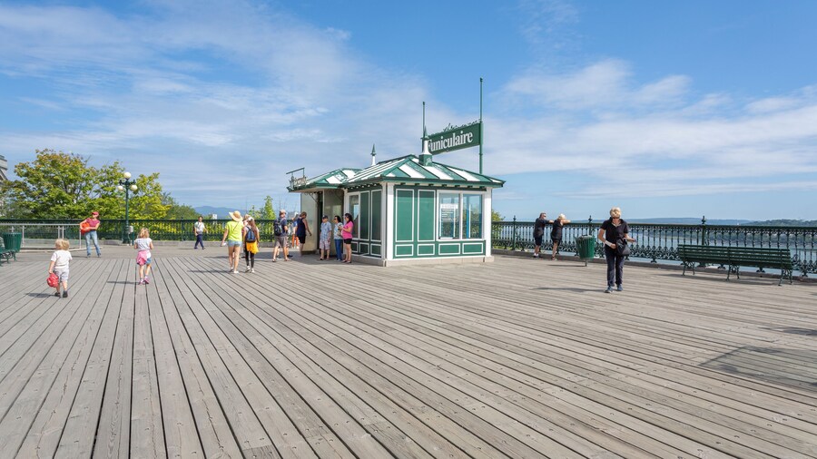 Quebec_OldQuebecFunicular_6168138_03_