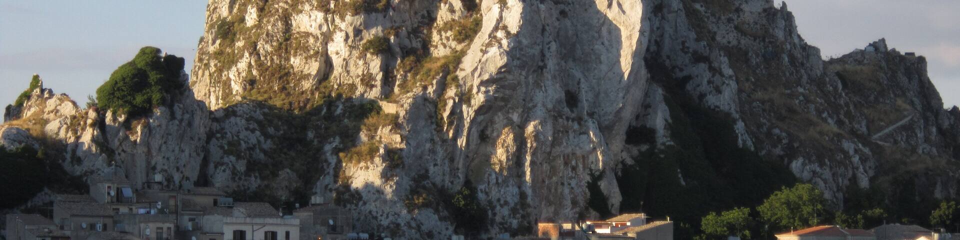 Caltabellotta, Picco Dolomitico