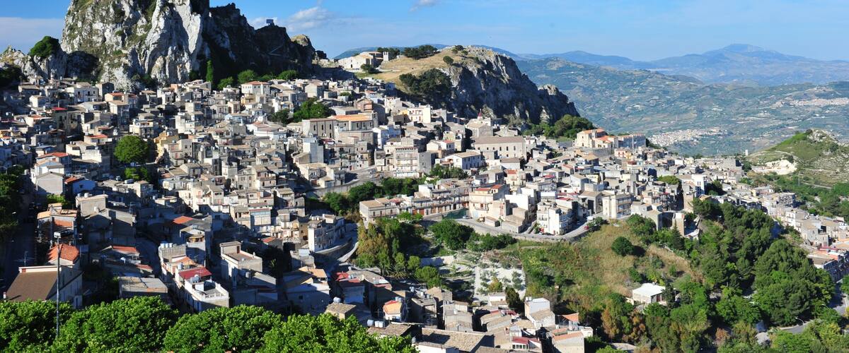 Caltabellotta, Sicilia giugno 2011