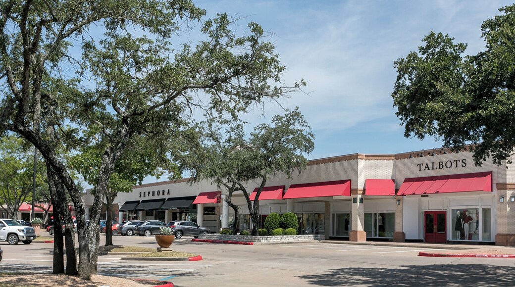 Austin_ArboretumatGreatHillsMall_6168473-7