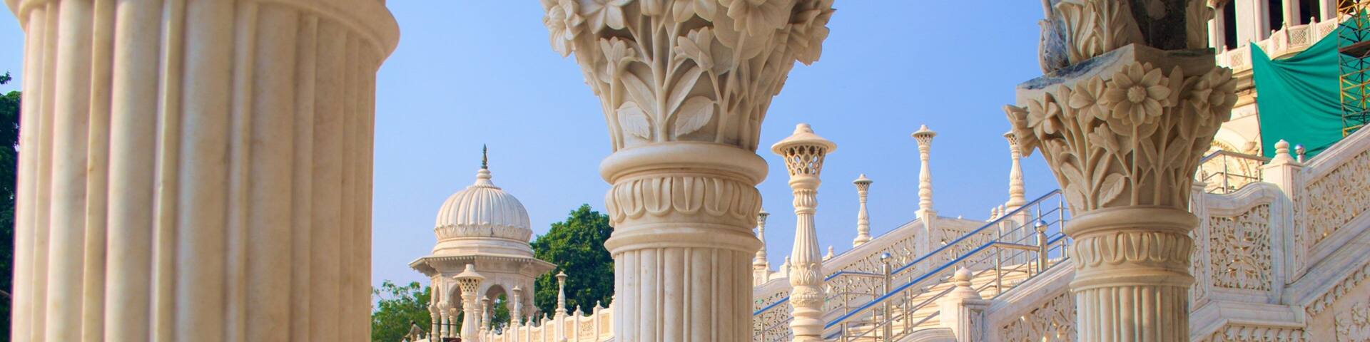 Soami Bagh Temple which includes a temple or place of worship