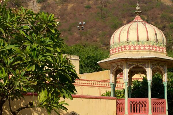 Sisodia Rani Palace and Garden which includes a castle and a park