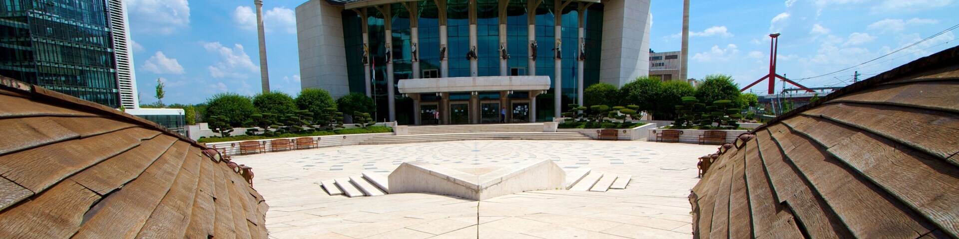 Ferencvaros which includes a square or plaza