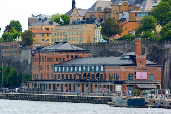 フォトグラフィスカ どの含み 海岸沿いの町 と 遺跡