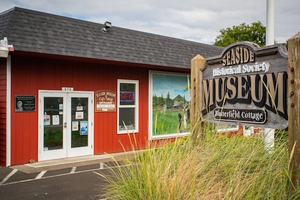 Seaside Museum and Historical Society showing signage