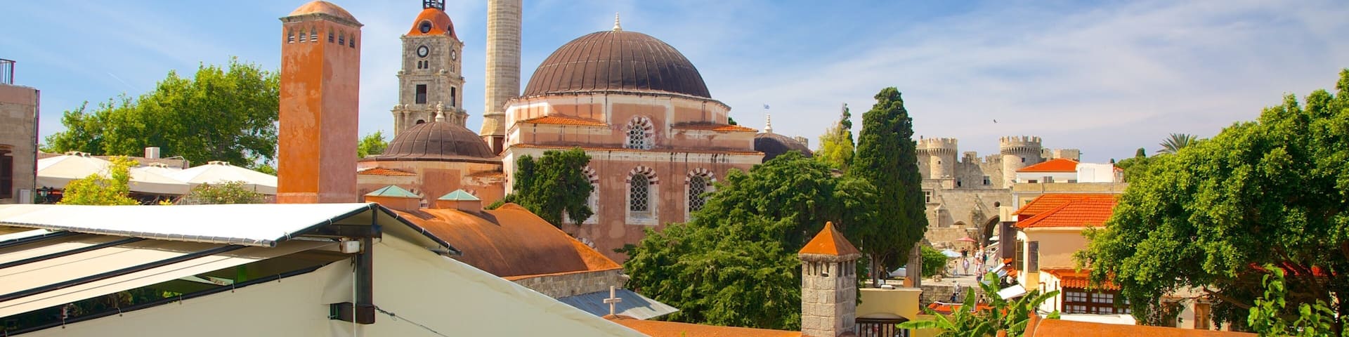 Casco antiguo de Rodas ofreciendo una ciudad y patrimonio de arquitectura