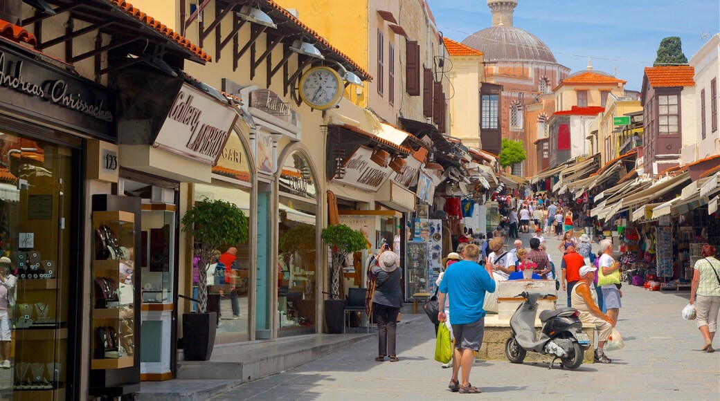 Rhodes montrant scènes de rue