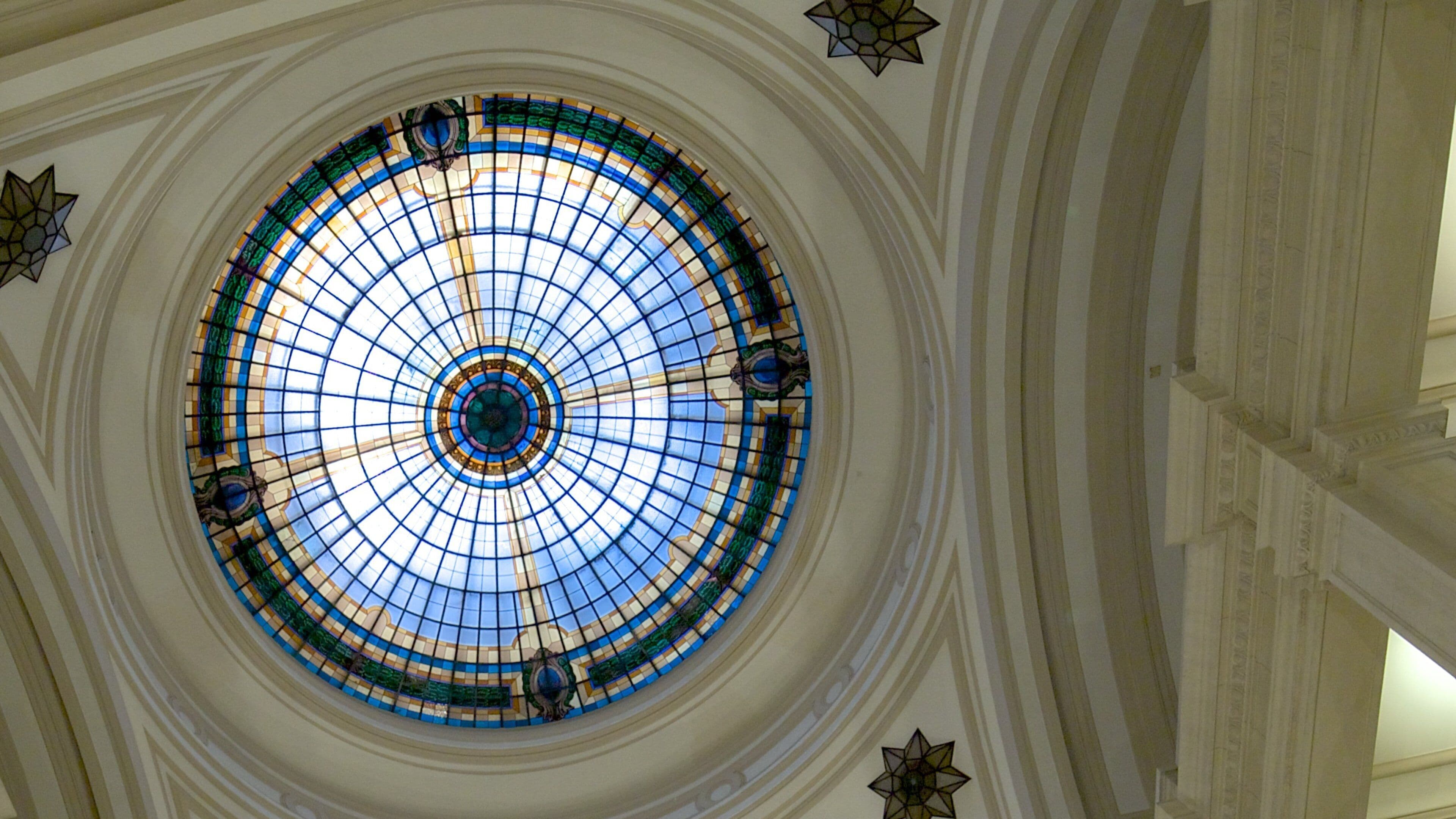 Sala São Paulo ofreciendo vistas de interior