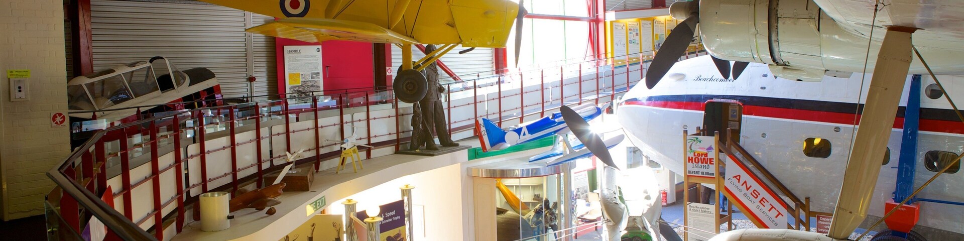 Solent Sky Museum mettant en vedette vues intérieures et avion