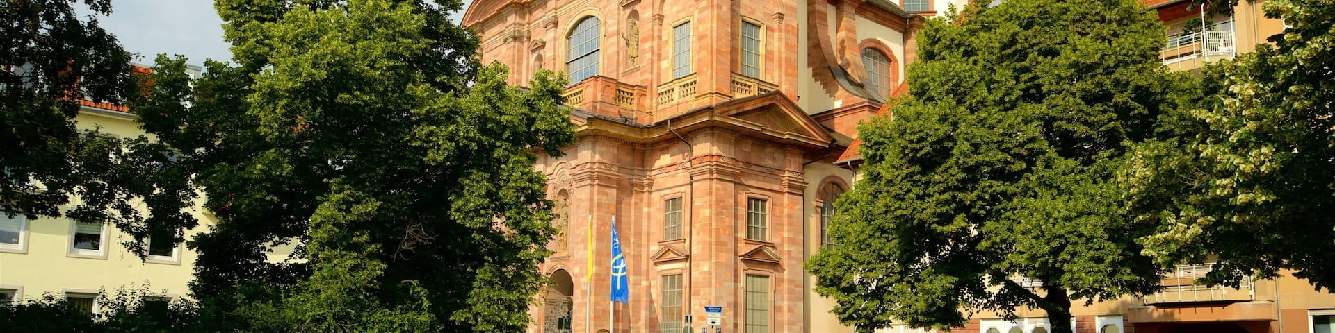 Jesuitenkirche Mannheim mit einem Geschichtliches