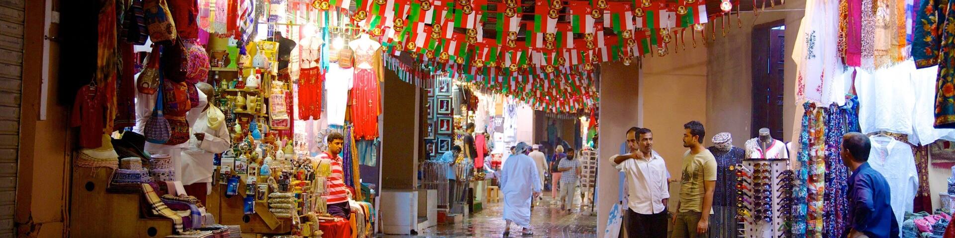 Matrahs souk presenterar interiörer och shopping