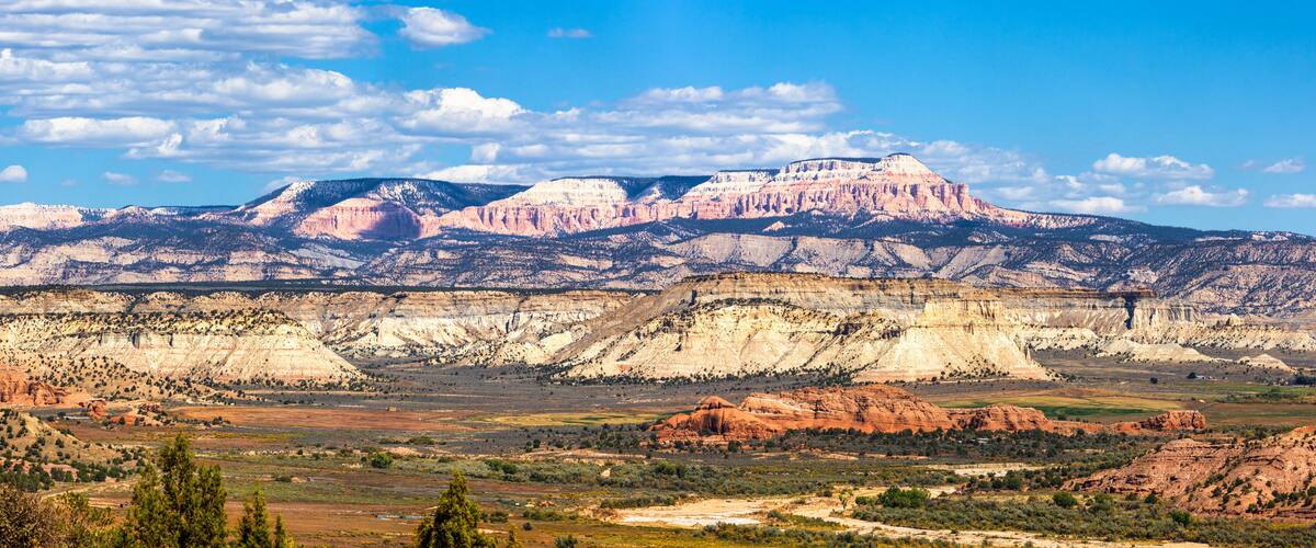 Powell point panorama in Utah. Powell Point is the southernmost tip of a narrow promontory projecting from Table Cliff Plateau, the southern section of the Escalante Mountains