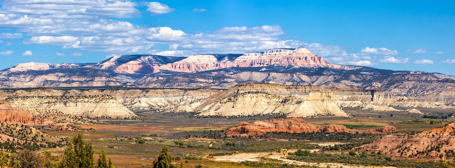 Powell point panorama in Utah. Powell Point is the southernmost tip of a narrow promontory projecting from Table Cliff Plateau, the southern section of the Escalante Mountains