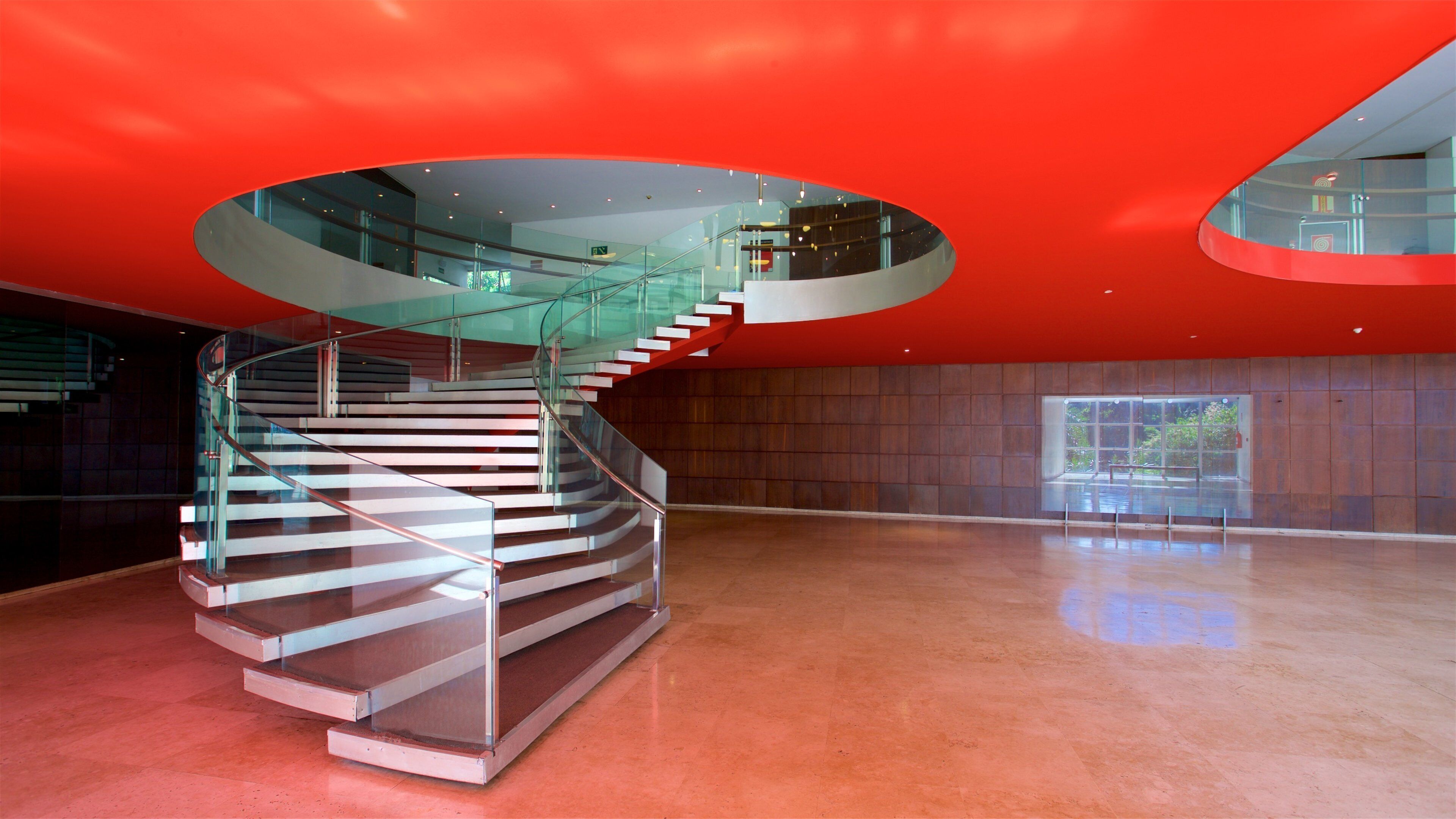 Palazzo dell\'arte mostrando vista interna