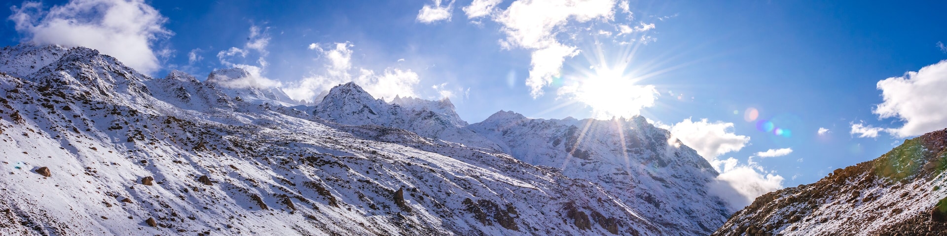 Snow covered beautiful landscape of Chandra river valley in Spiti during winter. Spiti means 'The Middle Land' is a cold desert mountain valley located high in Himalayas of Himachal Pradesh, India.