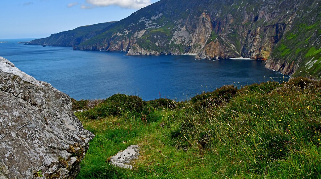 Cliffs of Slieve League. #Nature